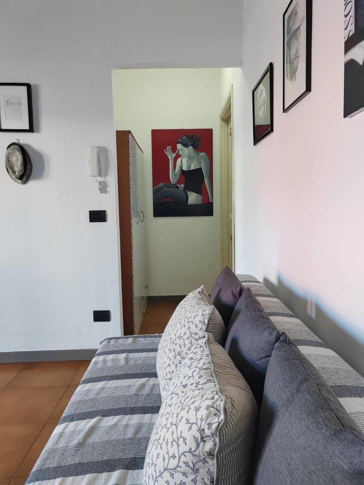 Home Of Fame - Home Gallery With Fully Equipped Kitchen, Separate Entrance, Free Parking 올비아 외부 사진