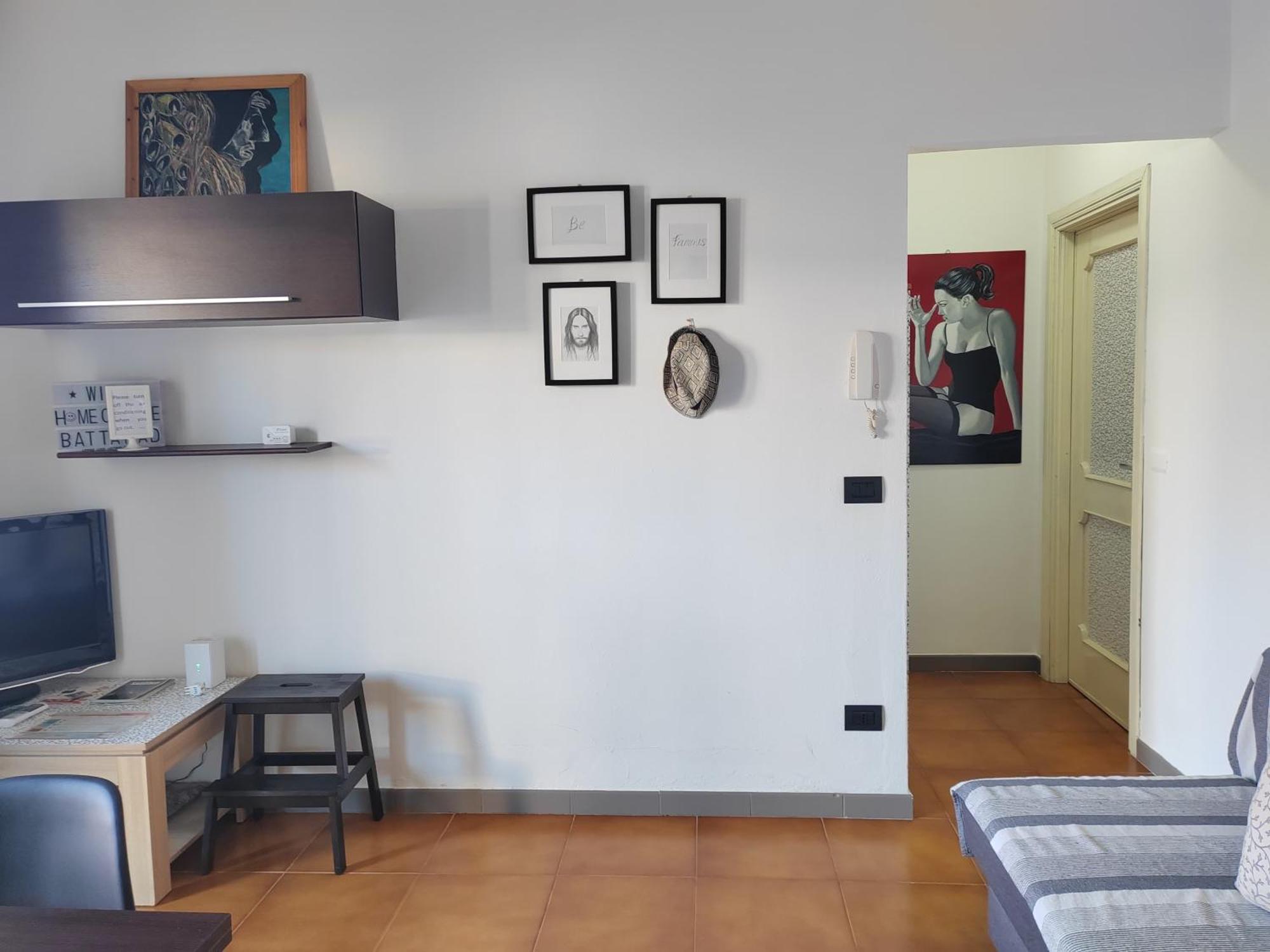 Home Of Fame - Home Gallery With Fully Equipped Kitchen, Separate Entrance, Free Parking 올비아 외부 사진