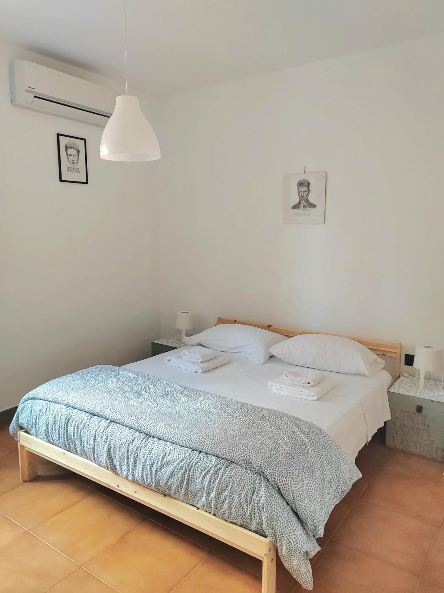 Home Of Fame - Home Gallery With Fully Equipped Kitchen, Separate Entrance, Free Parking 올비아 외부 사진