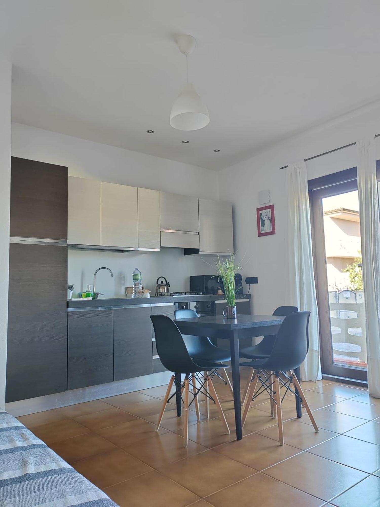 Home Of Fame - Home Gallery With Fully Equipped Kitchen, Separate Entrance, Free Parking 올비아 외부 사진